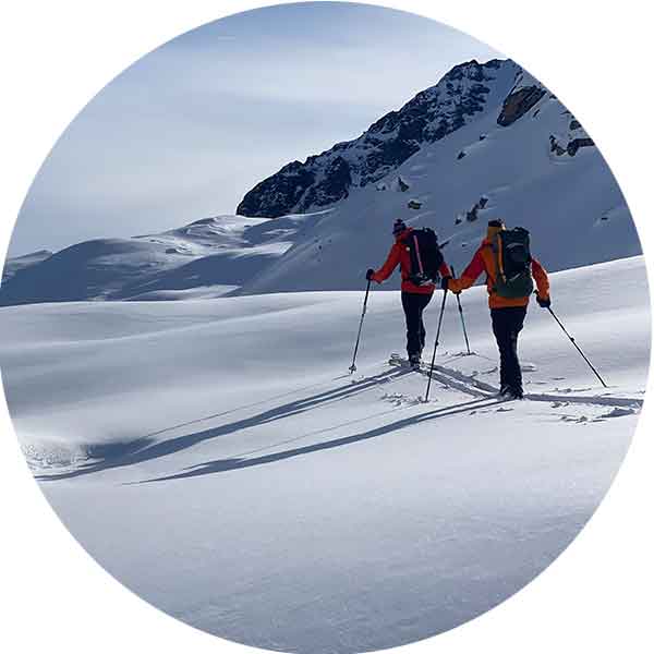 Skitouren Ausrüstung Tourenski im Brandnertal mieten